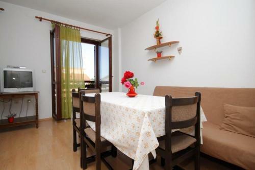 Apartments With A Parking Space Peroj (fazana) - 7516