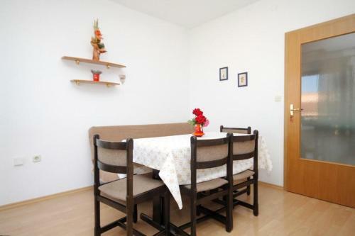 Apartments With A Parking Space Peroj (fazana) - 7516