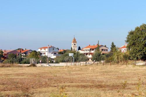 Apartments With A Parking Space Peroj (fazana) - 7516
