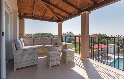 Four-bedroom Apartment In Vodnjan