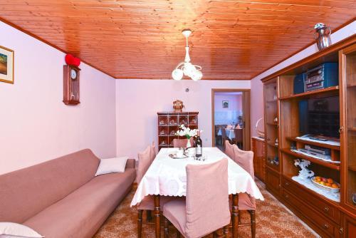 Apartment Dragica 1492