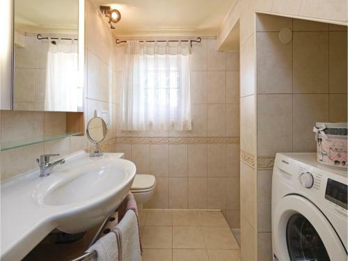 Five-bedroom Holiday Home In Vodnjan