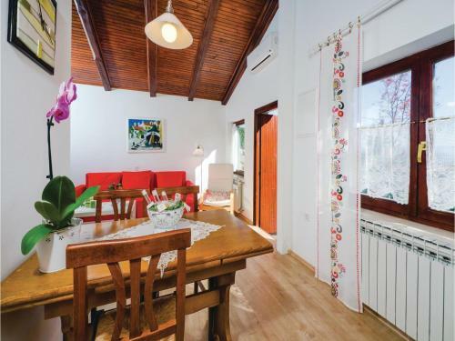 One-bedroom Holiday Home In Pobri