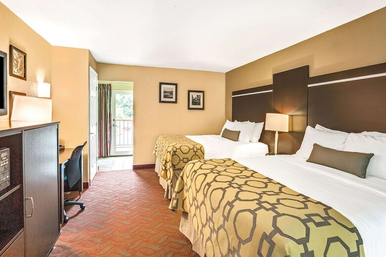 Hotel Comfort Inn On The River