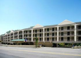 Hotel Comfort Inn On The River