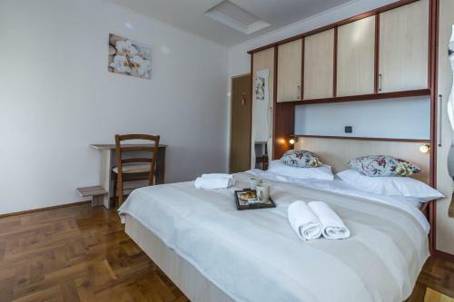 Villa Natale With Private Pool And Garden