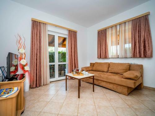 Apartment Mir