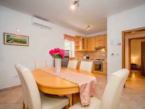 Apartment Mir