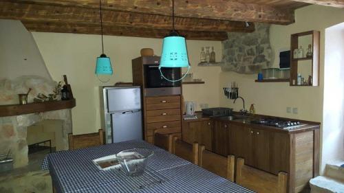 Holiday House With A Parking Space Vrbanj (hvar) - 11040