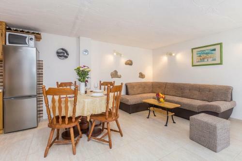 Holiday House With A Parking Space Risika (krk) - 14860