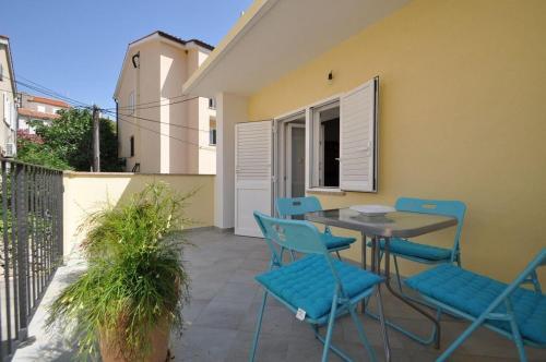 Apartments By The Sea Vrbnik (krk) - 15754