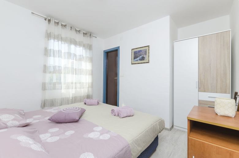 Apartments Marina