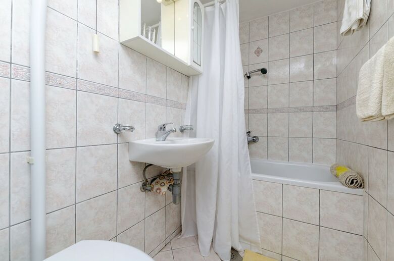 Hostal Rooms Roza