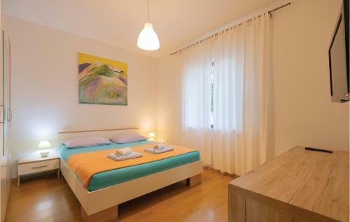 One-bedroom Holiday Home In Vrgorac