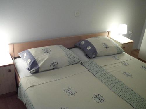 Apartment Pinezici 15269b