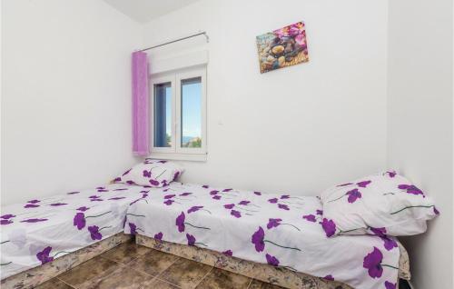 Two-bedroom Apartment In Vrh