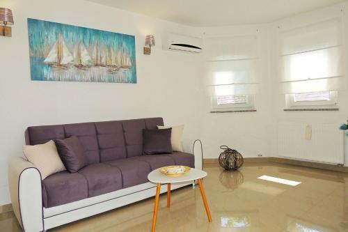 Apartamentos Private Accommodation Kirincic