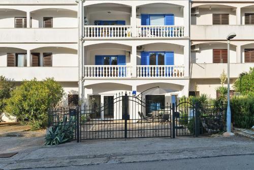 Apartments Maja 1298