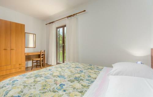 Hostal Apartments Evelyn Brostolade
