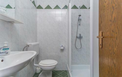 Hostal Apartments Evelyn Brostolade