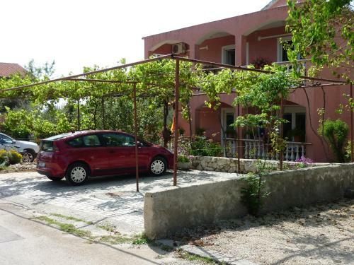 Apartments Domagoj I