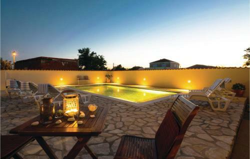 Four-bedroom Holiday Home In Vrsi
