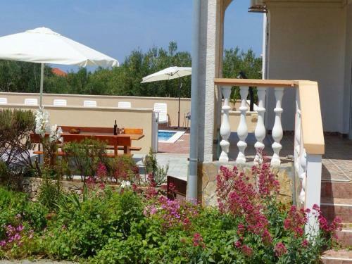 Holiday Home Stipe