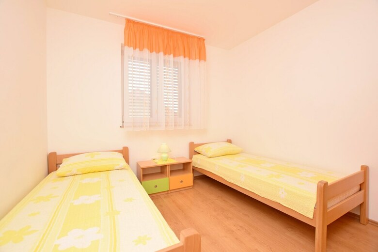 Apartments Lana