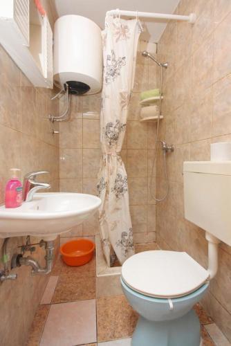 Hostal Apartments And Rooms With Parking Space Vrsi - Mulo (zadar) - 5765