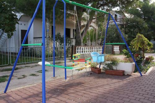 Hostal Apartments And Rooms With Parking Space Vrsi - Mulo (zadar) - 5765