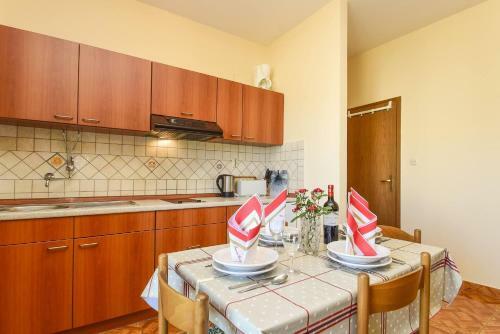 Hostal Apartments Vuki? 1282