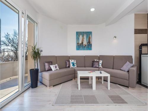 Three-bedroom Apartment In Poljane