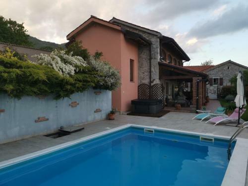 Villa Dm