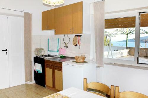 Apartments By The Sea Poljica (trogir) - 6020