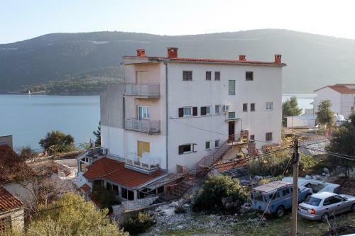 Apartments By The Sea Poljica (trogir) - 6020