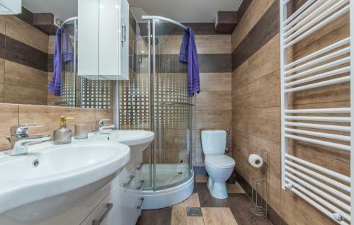 Hostal Sea View Apartments With Private Pool