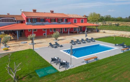 Hostal Sea View Apartments With Private Pool
