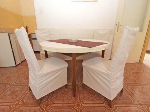 Apartment Mirna Pomer 256