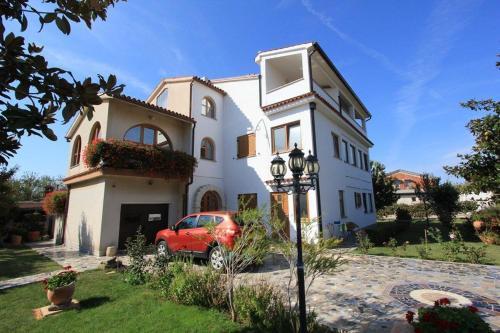 Hostal Apartments Anita