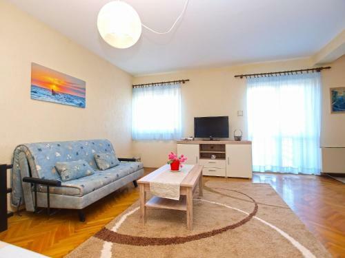 Apartments Ruzica 743