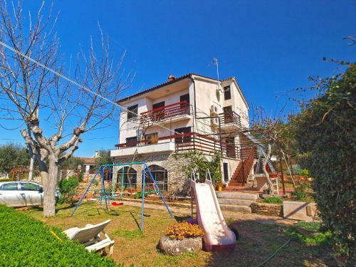 Apartments Ruzica 743