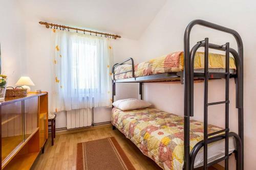 Apartments Karin