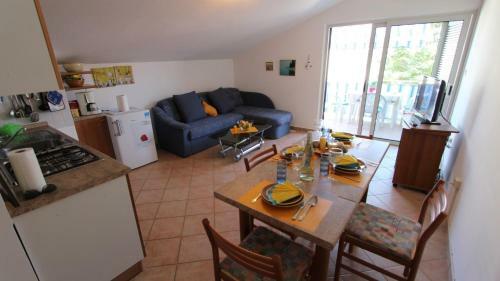 Apartment In Porat/insel Krk 13205