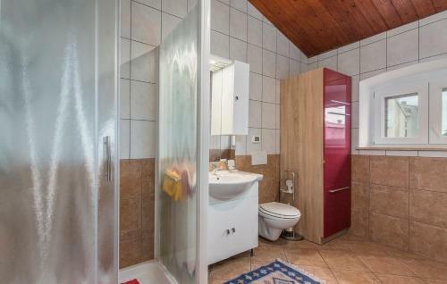 Hostal Apartment Complex Iris