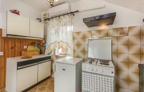 Two-bedroom Apartment In Porec