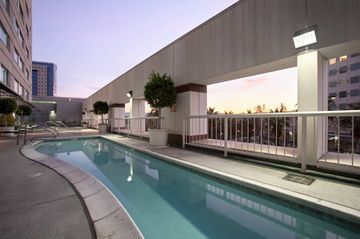 Hotel Hilton And Towers