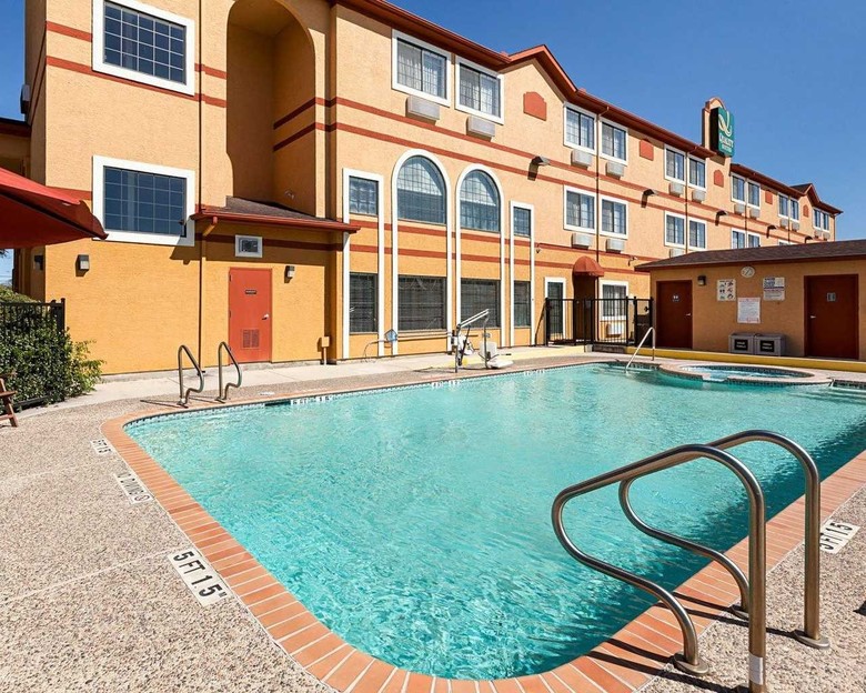 Hotel Quality Suites San Antonio