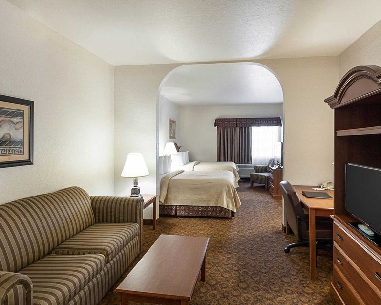 Hotel Quality Suites San Antonio