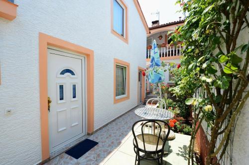 Apartments With A Parking Space Porec - 13141