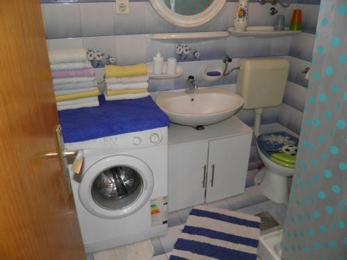 Hostal Apartment Nevia A/5